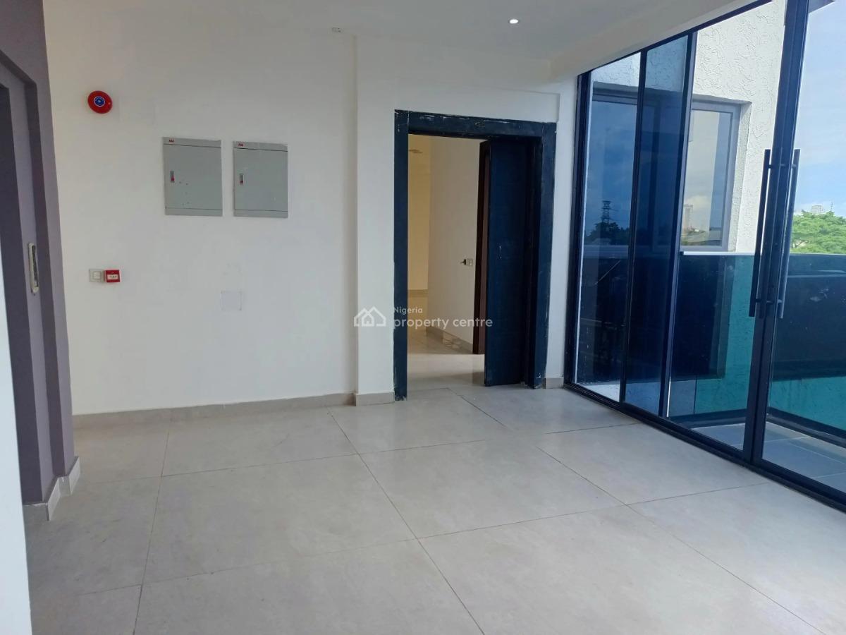 Luxury 14 Rooms Mansion with 4 Seating Rooms  6bq Elevator  Cinema, Ikoyi, Ikoyi, Lagos, Detached Duplex for Sale