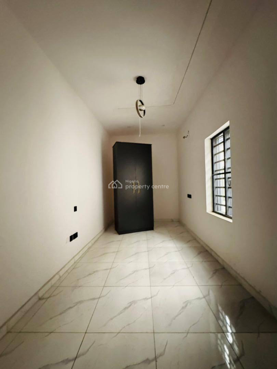 Spaciously Built 4 Bedroom Semi Detached Duplex, Yaba, Lagos, Semi-detached Duplex for Sale