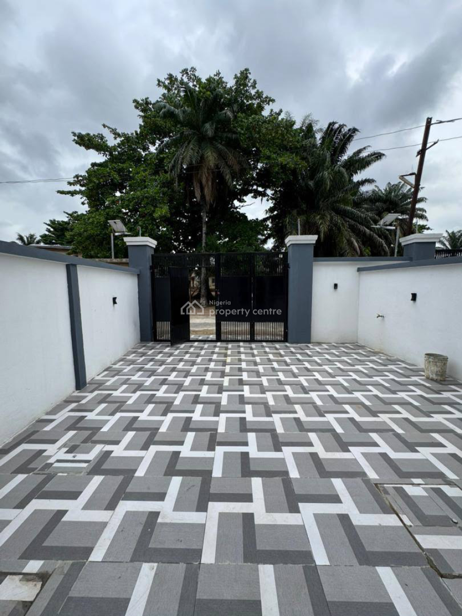 Spaciously Built 4 Bedroom Semi Detached Duplex, Yaba, Lagos, Semi-detached Duplex for Sale