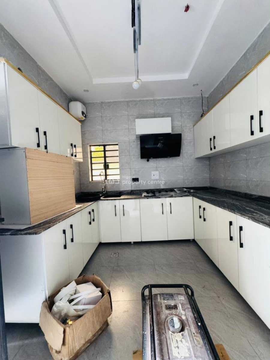 Spaciously Built 4 Bedroom Semi Detached Duplex, Yaba, Lagos, Semi-detached Duplex for Sale