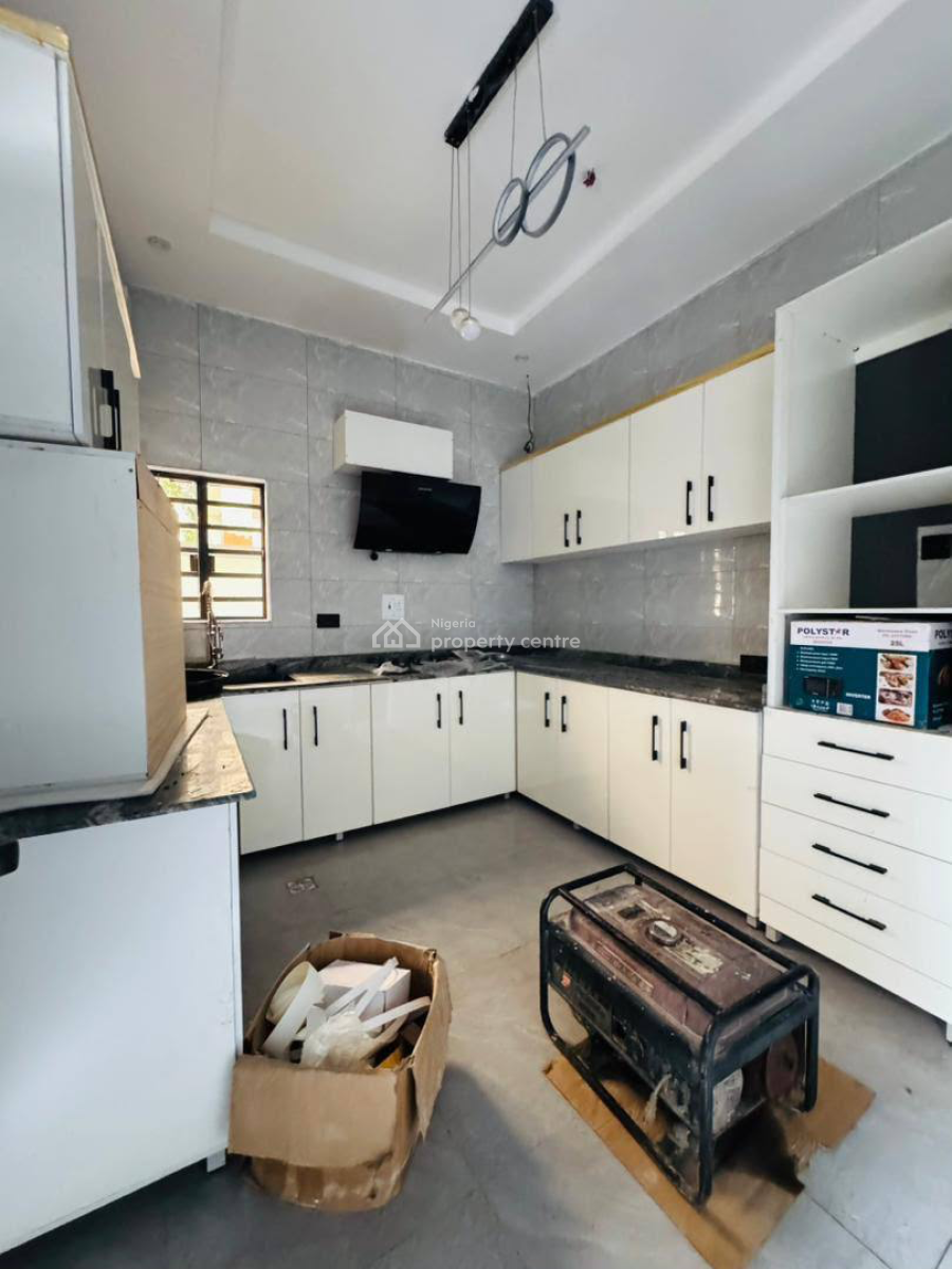 Spaciously Built 4 Bedroom Semi Detached Duplex, Yaba, Lagos, Semi-detached Duplex for Sale