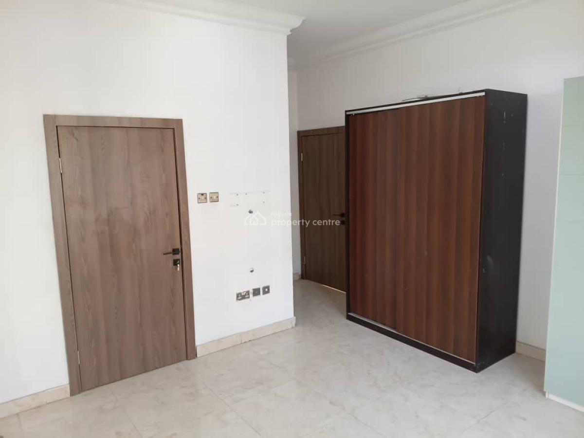 Neatly Used and Solidly Built 5 Bedroom Semi Detached Duplex with a Bq, Ikoyi, Lagos, Semi-detached Duplex for Rent
