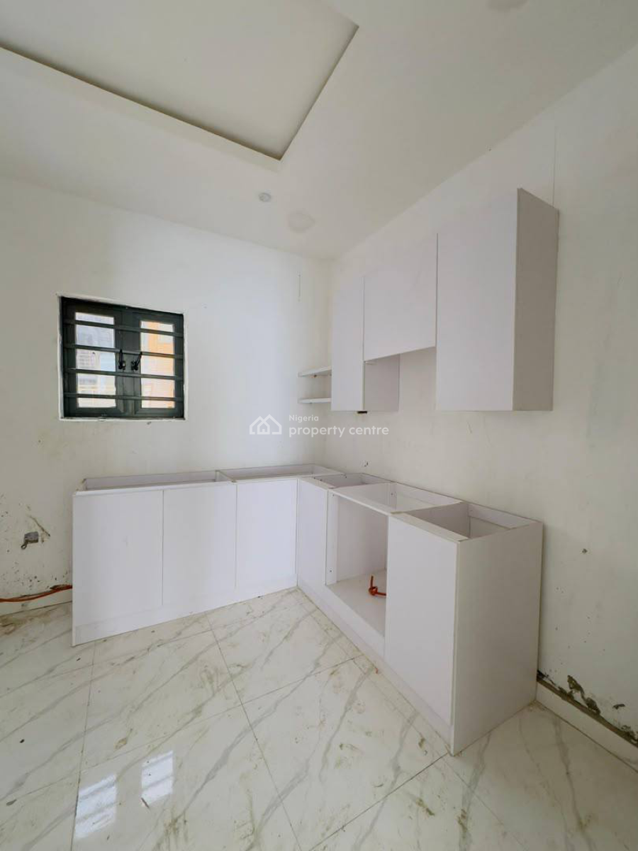 Newly Built 3 Bedroom Apartment with Bq, Gbagada, Lagos, Flat / Apartment for Sale