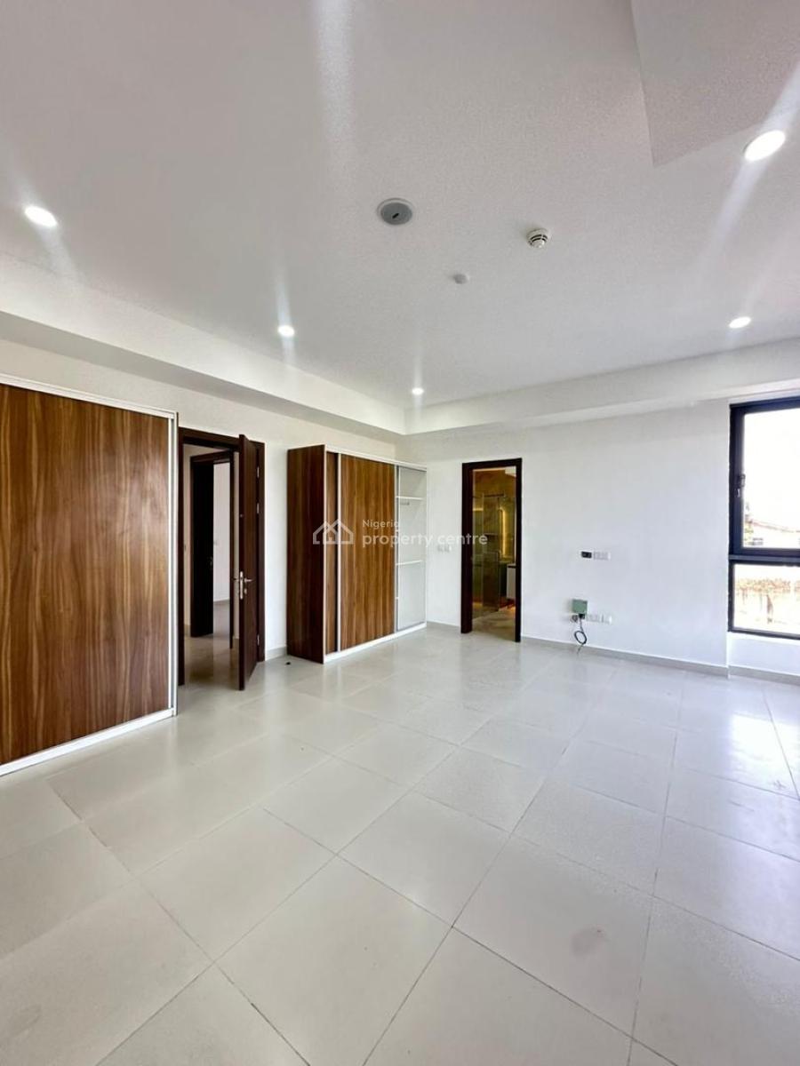 Standard 3bedroom Gorgeous Apartment with Swimming Pool, Lekki Phase 1, Lekki, Lagos, Flat / Apartment for Sale