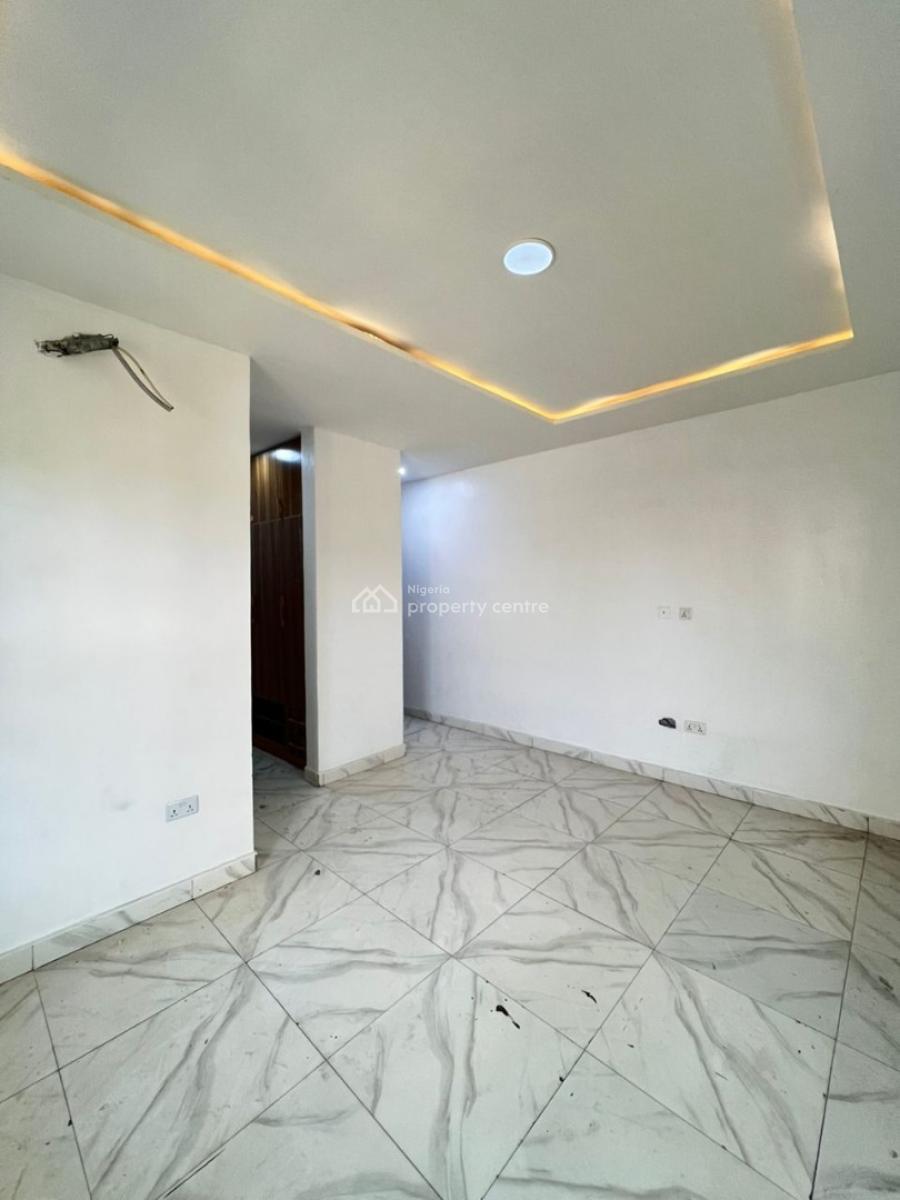 Exclusively Finished 4 Bedroom Terrace Duplex + Communal Pool, Gym, Lekki Phase 1, Lekki, Lagos, Terraced Duplex for Rent