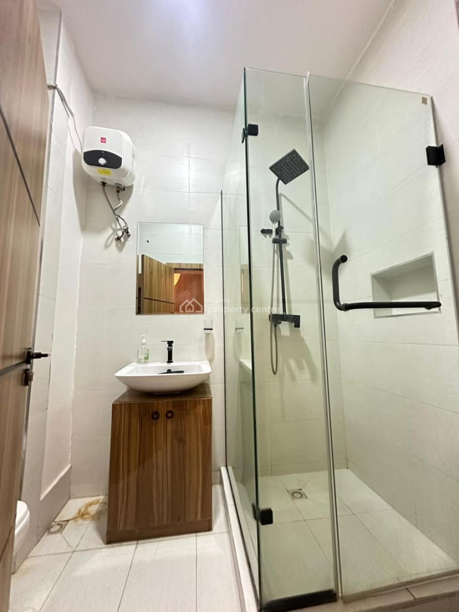Fully Furnished 2 Bedroom Apartment, Lekki Phase 1, Lekki, Lagos, Flat / Apartment for Rent
