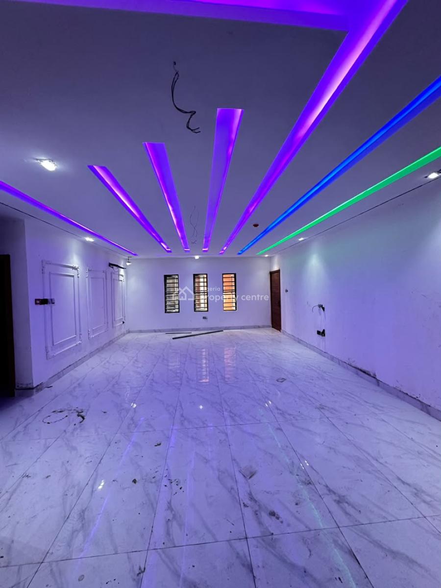 3 Bedroom Apartment with Gym, Swimming Pool and Elevator, Lekki Phase 1, Lekki, Lagos, Flat / Apartment for Sale