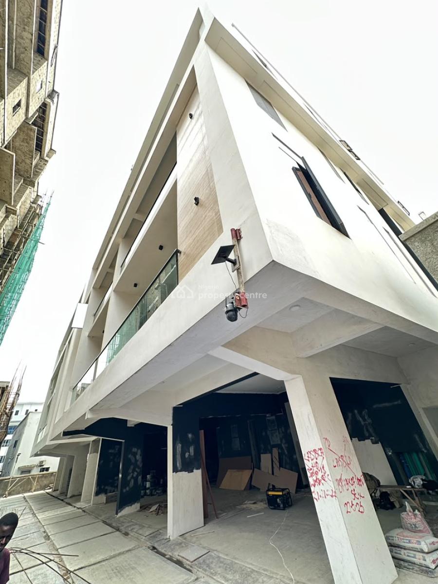 3 Bedroom Penthouse Apartment with Boys Quarters & Laundry Room, Lekki Phase 1, Lekki, Lagos, Flat / Apartment for Sale