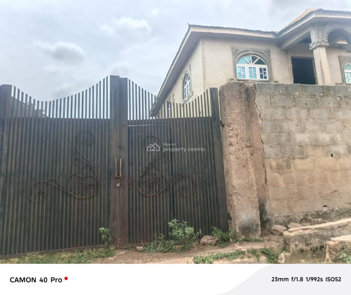 5 Bedroom Duplex with 2 Bedroom Bq, Academy Olomi, Ibadan, Oyo, Detached Duplex for Sale