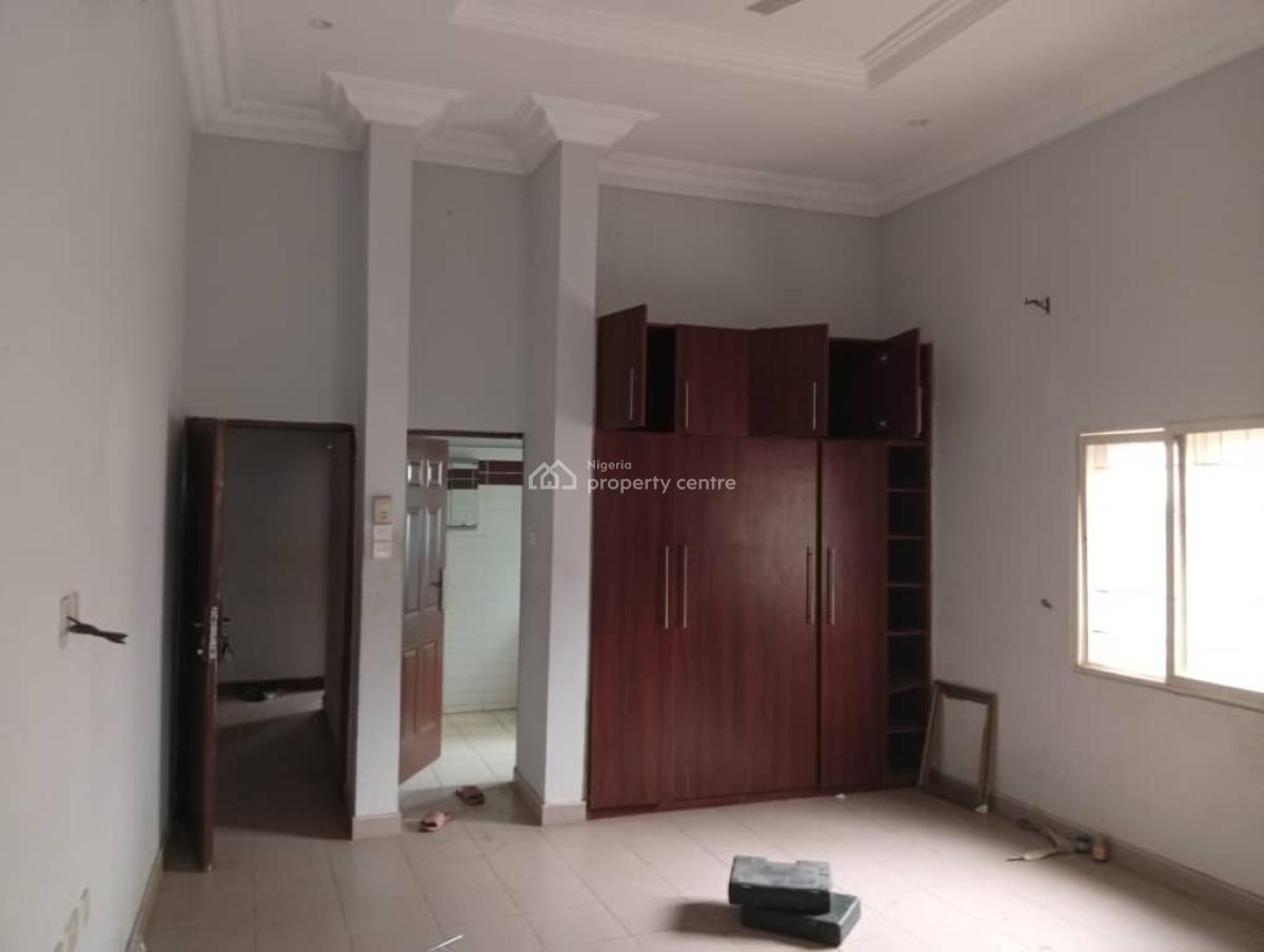 Spacious 4 Bedroom Bungalow, 4th Avenue, Gwarinpa, Abuja, Detached Bungalow for Rent