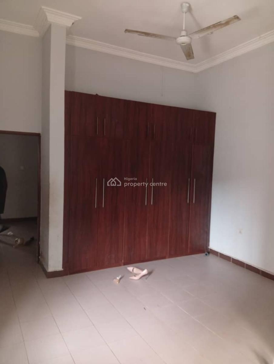 Spacious 4 Bedroom Bungalow, 4th Avenue, Gwarinpa, Abuja, Detached Bungalow for Rent
