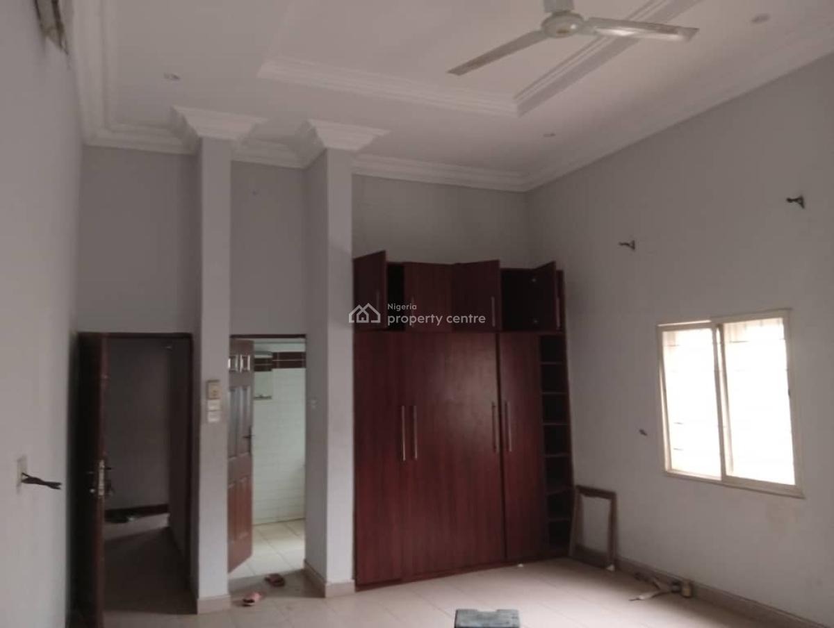 Spacious 4 Bedroom Bungalow, 4th Avenue, Gwarinpa, Abuja, Detached Bungalow for Rent
