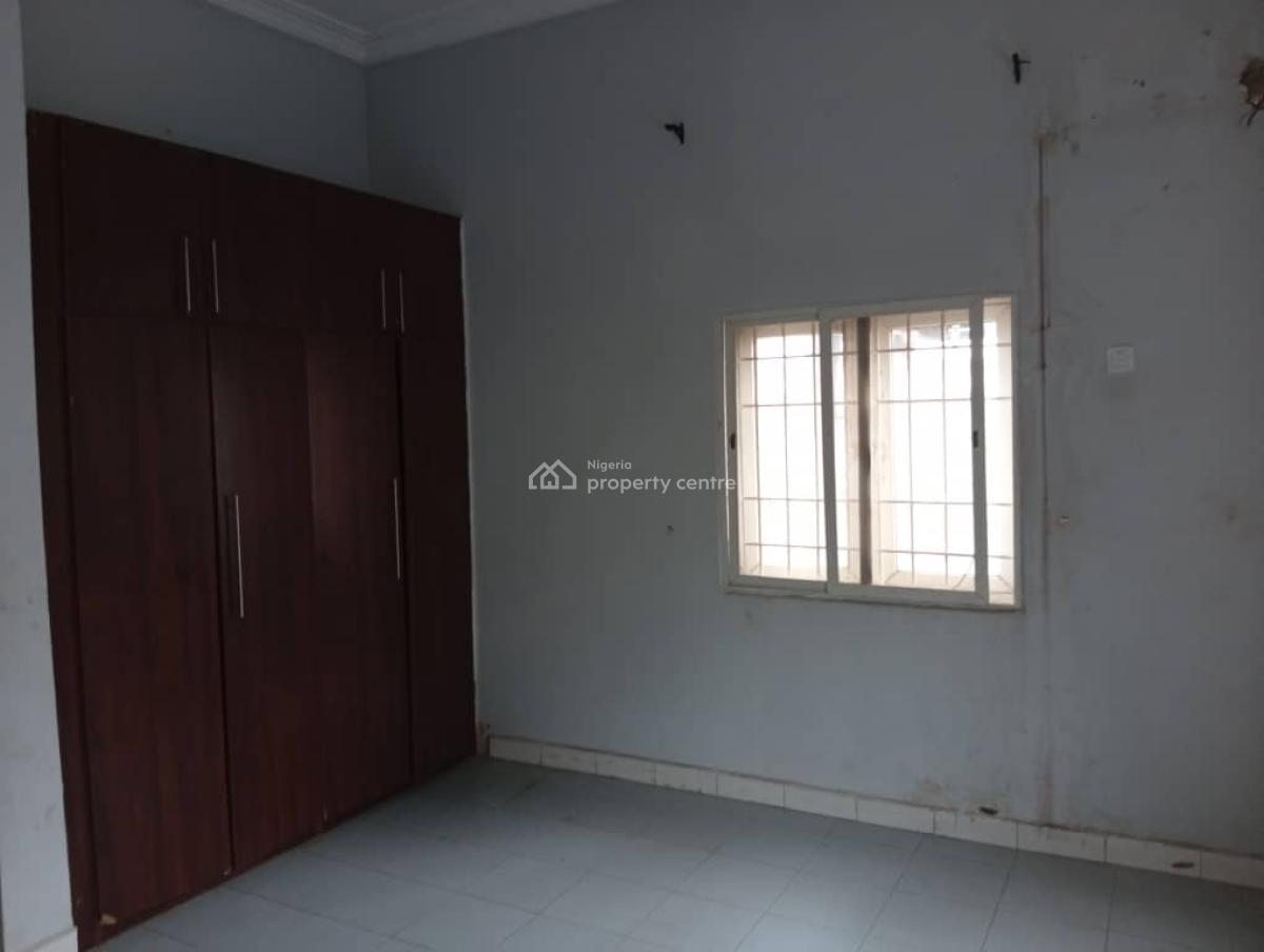 Spacious 4 Bedroom Bungalow, 4th Avenue, Gwarinpa, Abuja, Detached Bungalow for Rent