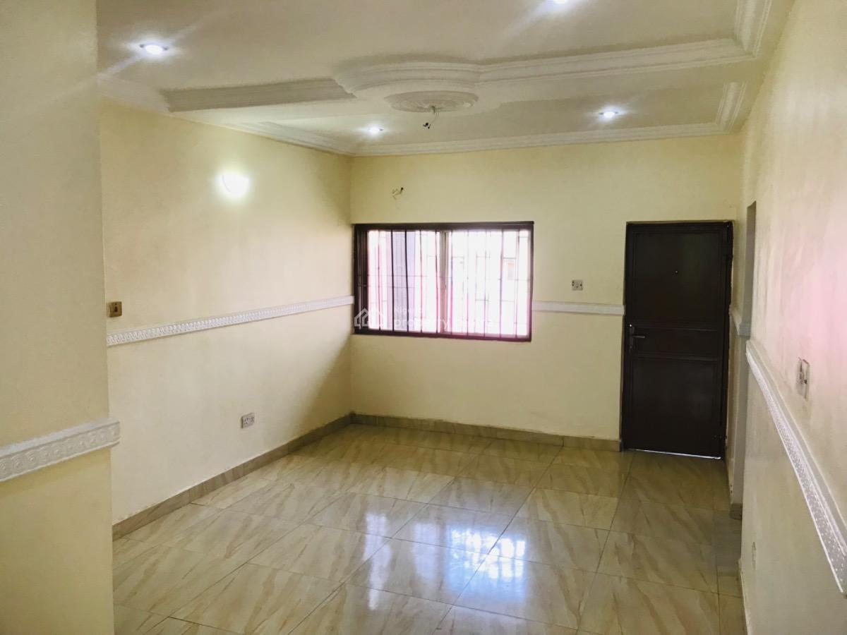 Standard 3 Bedroom Apartment, 2nd Avenue, Gwarinpa, Abuja, Flat / Apartment for Rent