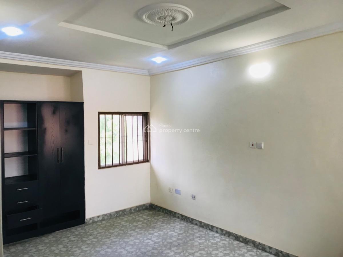 Standard 3 Bedroom Apartment, 2nd Avenue, Gwarinpa, Abuja, Flat / Apartment for Rent