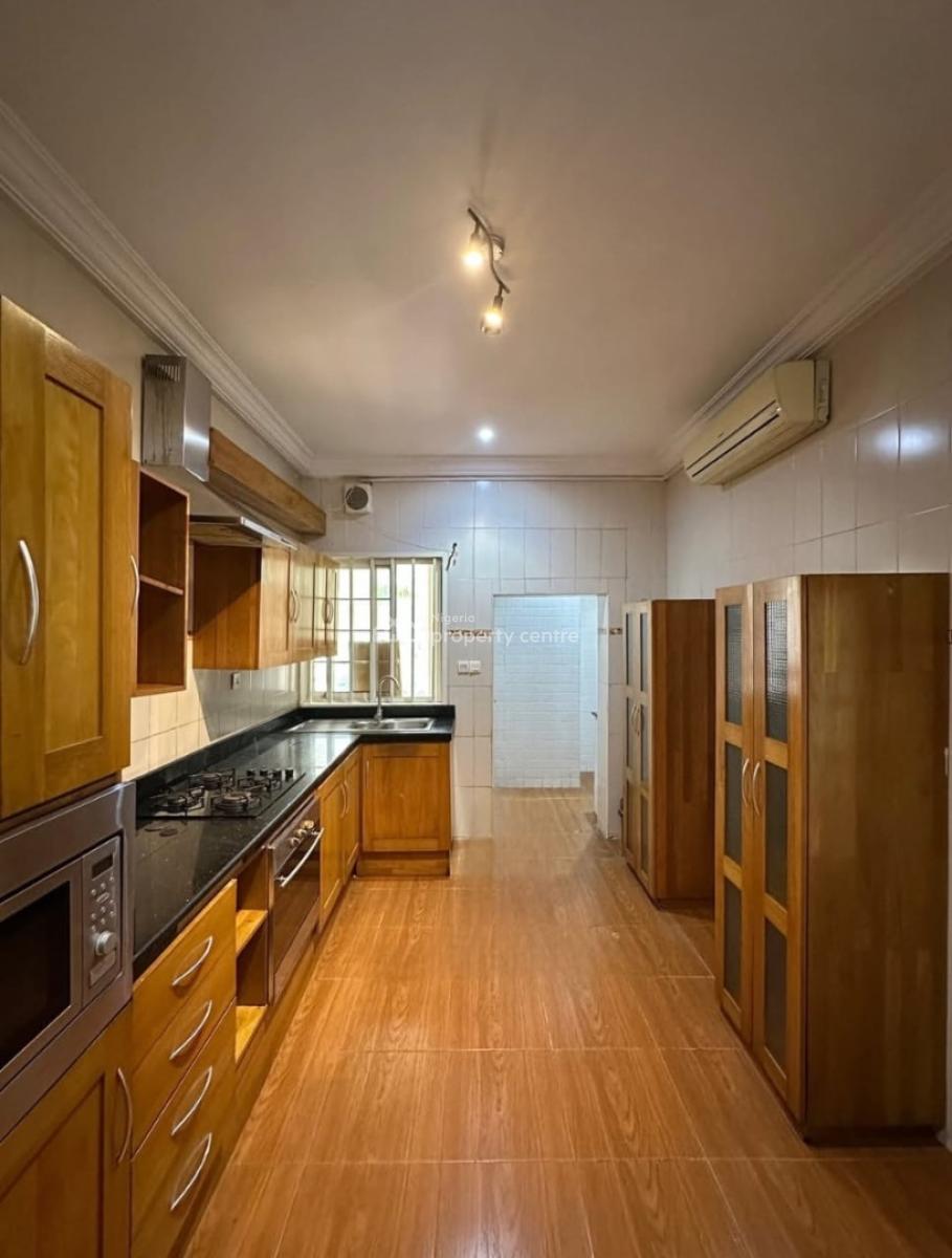 Serviced 3 Bedeoom Flat with Bq, Banana Island, Ikoyi, Lagos, Flat / Apartment for Rent