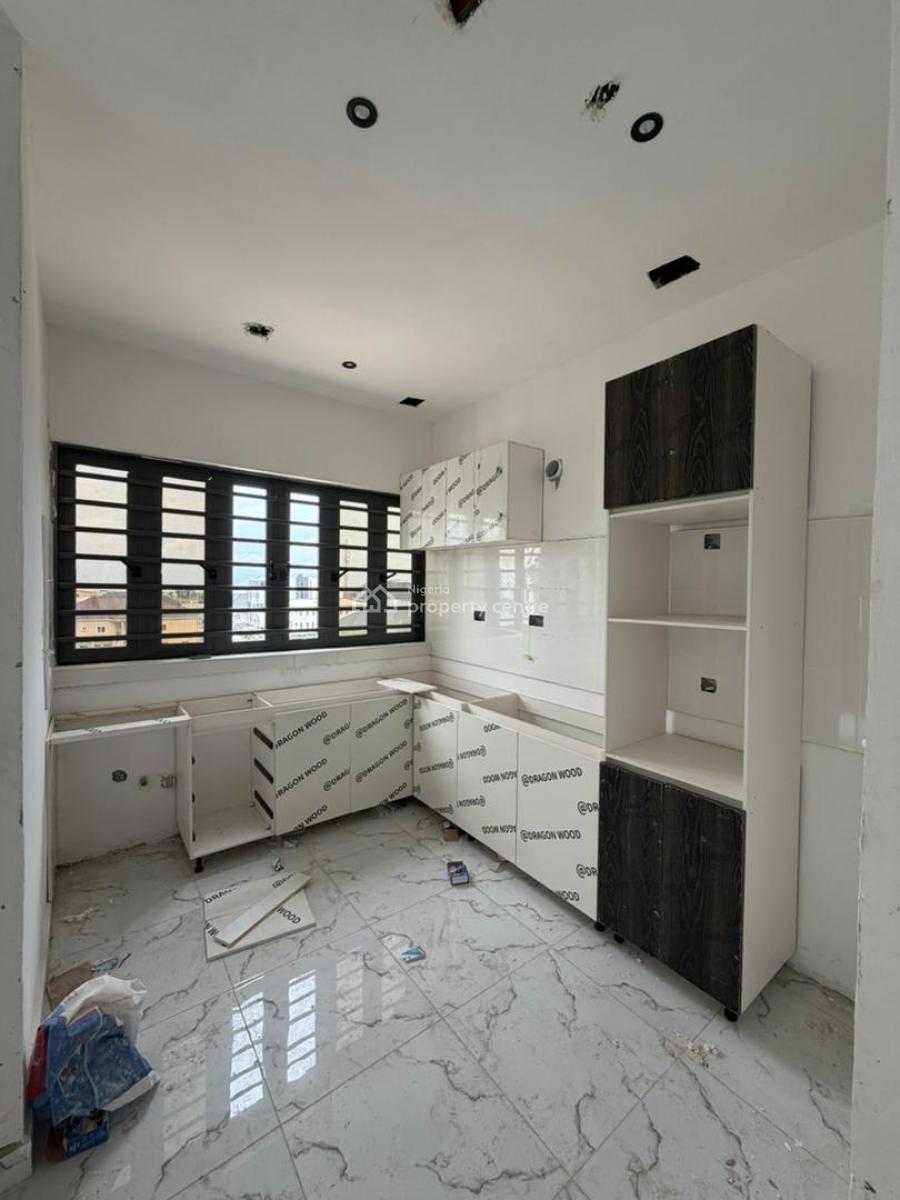 2 & 3 Bedroom Apartment, Lekki Phase 1, Lekki, Lagos, Flat / Apartment for Sale