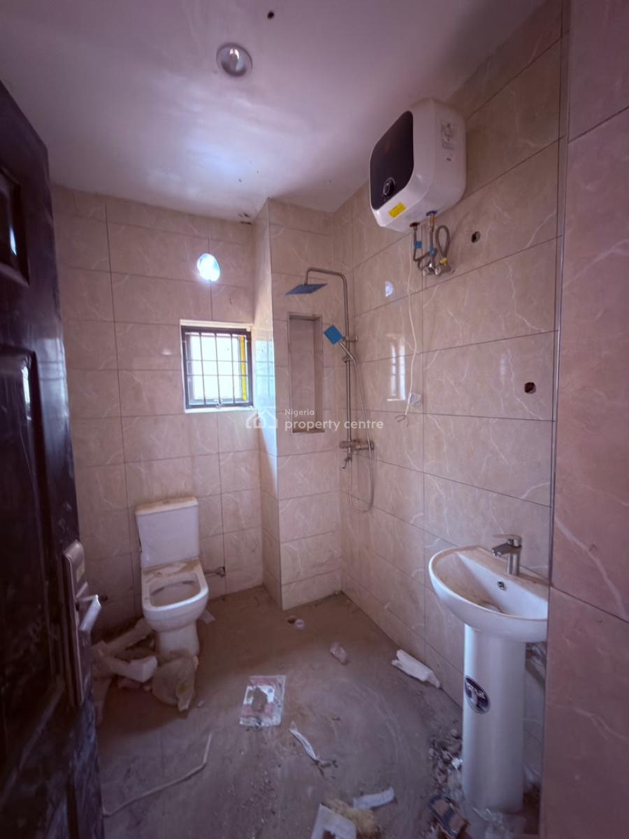 Luxury 3 Bedroom En-suite Flat with Bq, Kado, Abuja, Block of Flats for Sale