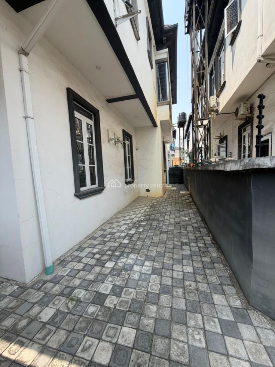 Premium Partly Furnished 5 Bedroom Detached House + Bq, Chevron Drive, Lekki Expressway, Lekki, Lagos, Detached Duplex for Sale