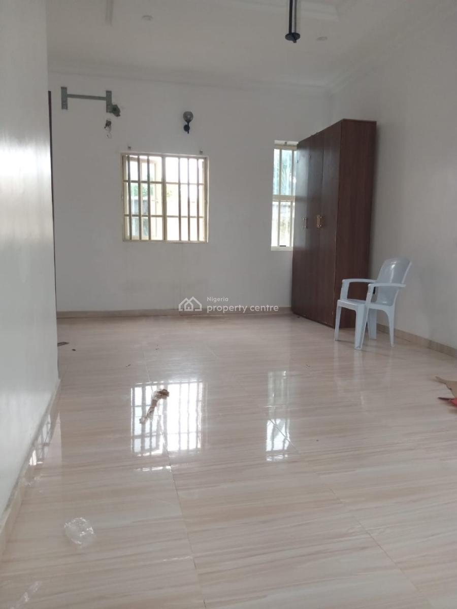 3 Bedroom Flat in a Well Interlocked and Secured Estate, Miniru Estate, Ogombo, Ajah, Lagos, Flat / Apartment for Rent