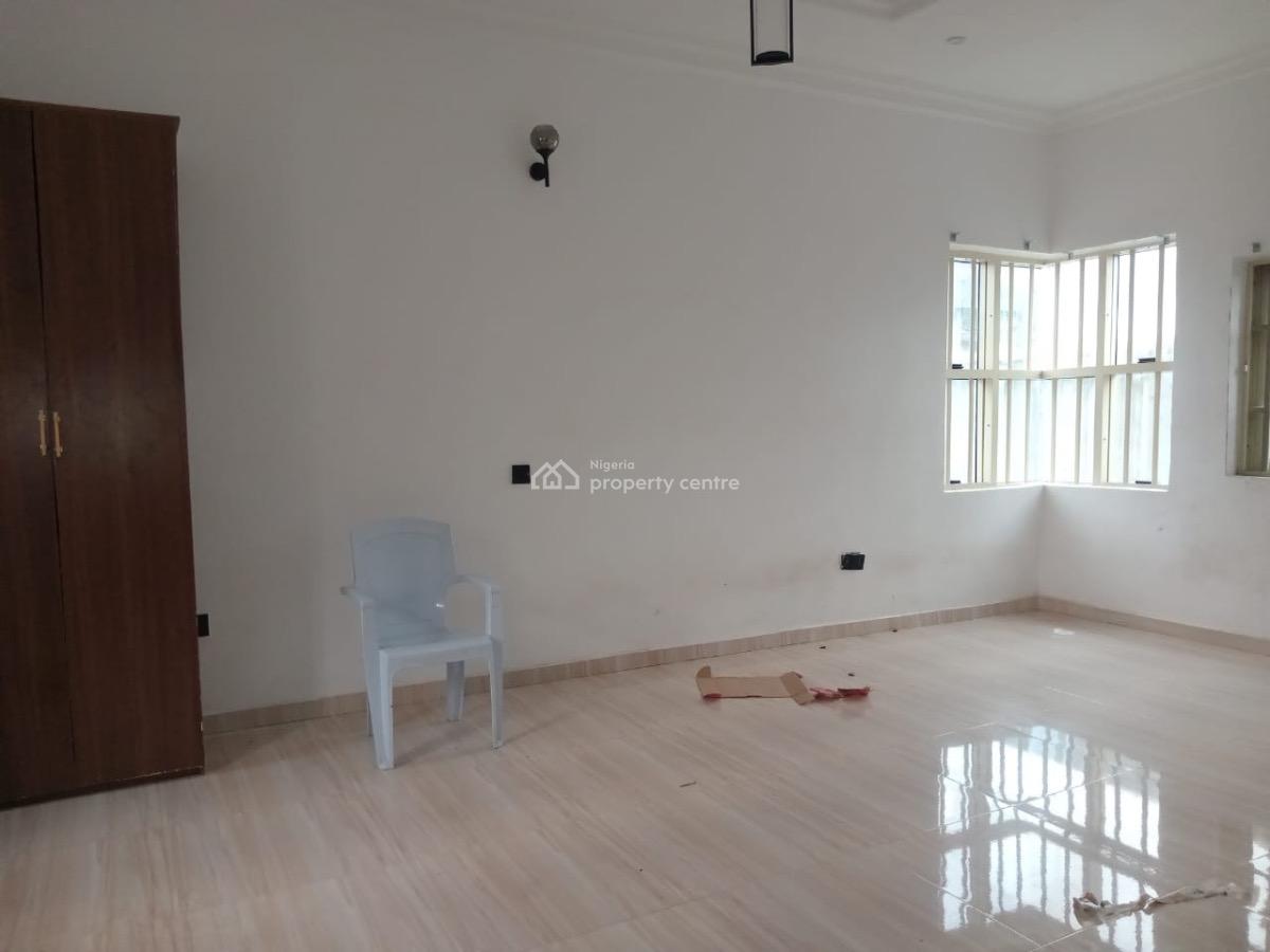3 Bedroom Flat in a Well Interlocked and Secured Estate, Miniru Estate, Ogombo, Ajah, Lagos, Flat / Apartment for Rent
