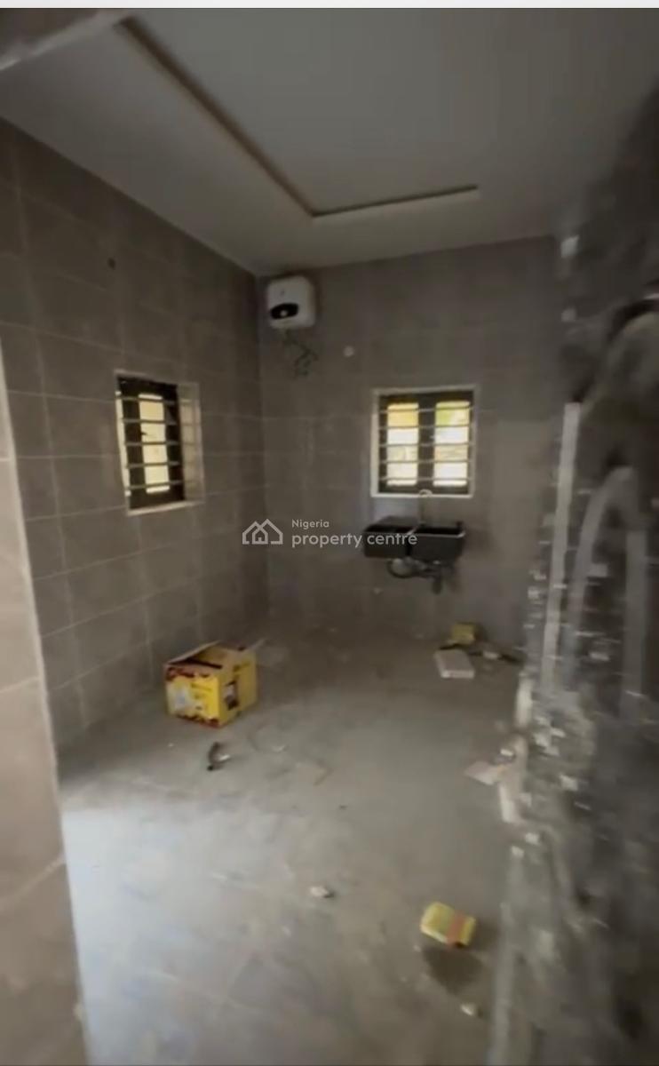 Luxury New 3 Bedroom En-suite Bungalow, Apo Primary Axis, Apo, Abuja, Block of Flats for Sale