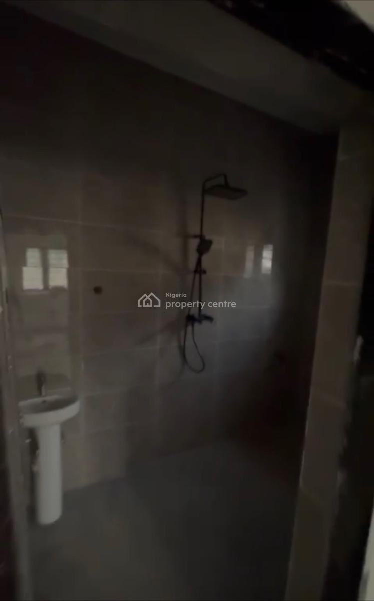 Luxury New 3 Bedroom En-suite Bungalow, Apo Primary Axis, Apo, Abuja, Block of Flats for Sale