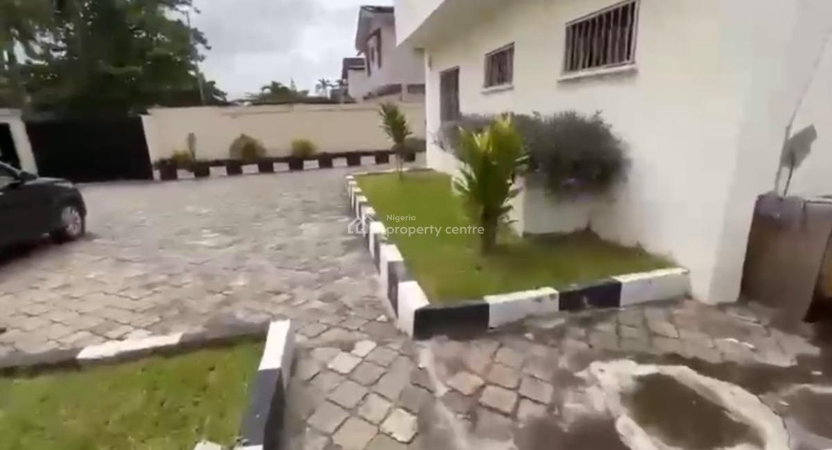 Elegantly Built 5 Bedroom Detached House + 3 Bqs, Vgc, Lekki, Lagos, Detached Duplex for Rent