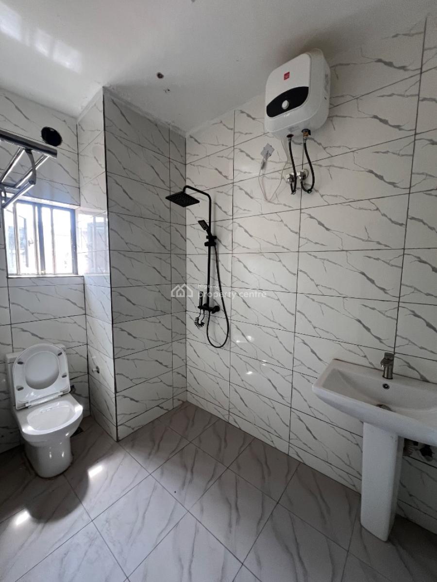 Luxury 3 Bedroom Flat with Private Staircase, Guzape District, Abuja, Flat / Apartment for Rent