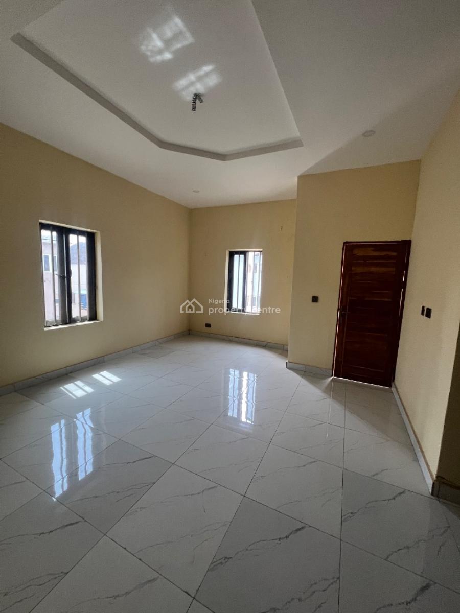 Luxury 3 Bedroom Flat with Private Staircase, Guzape District, Abuja, Flat / Apartment for Rent