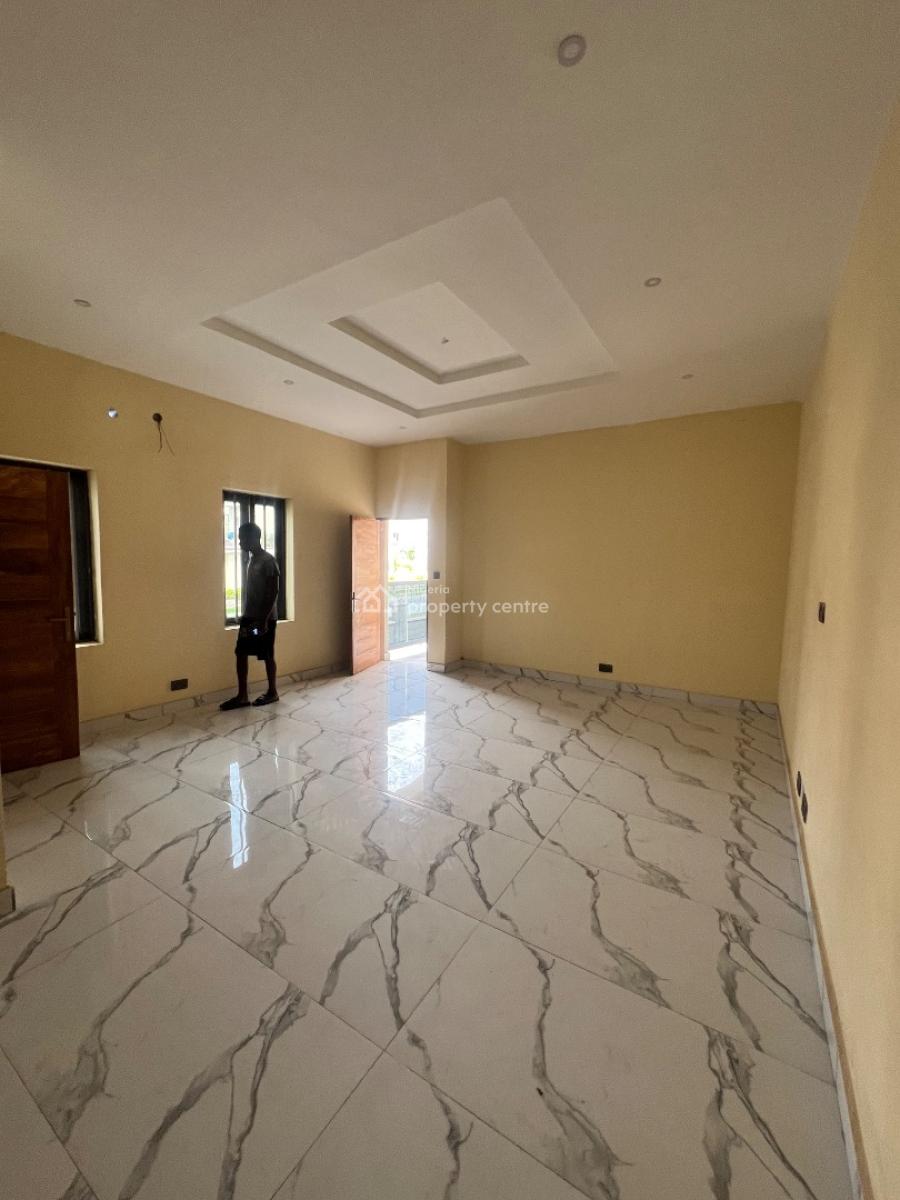 Luxury 3 Bedroom Flat with Private Staircase, Guzape District, Abuja, Flat / Apartment for Rent
