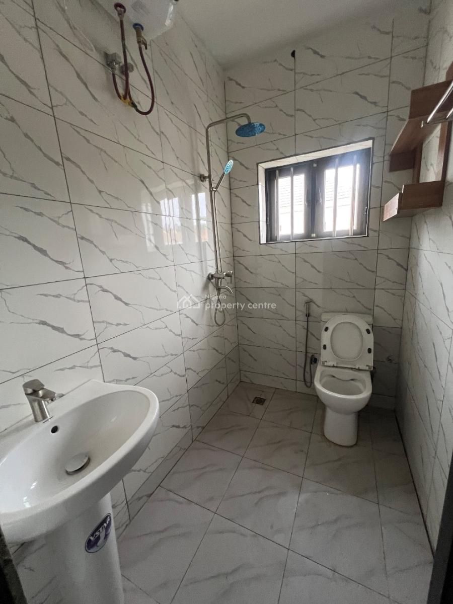 Luxury 3 Bedroom Flat with Private Staircase, Guzape District, Abuja, Flat / Apartment for Rent