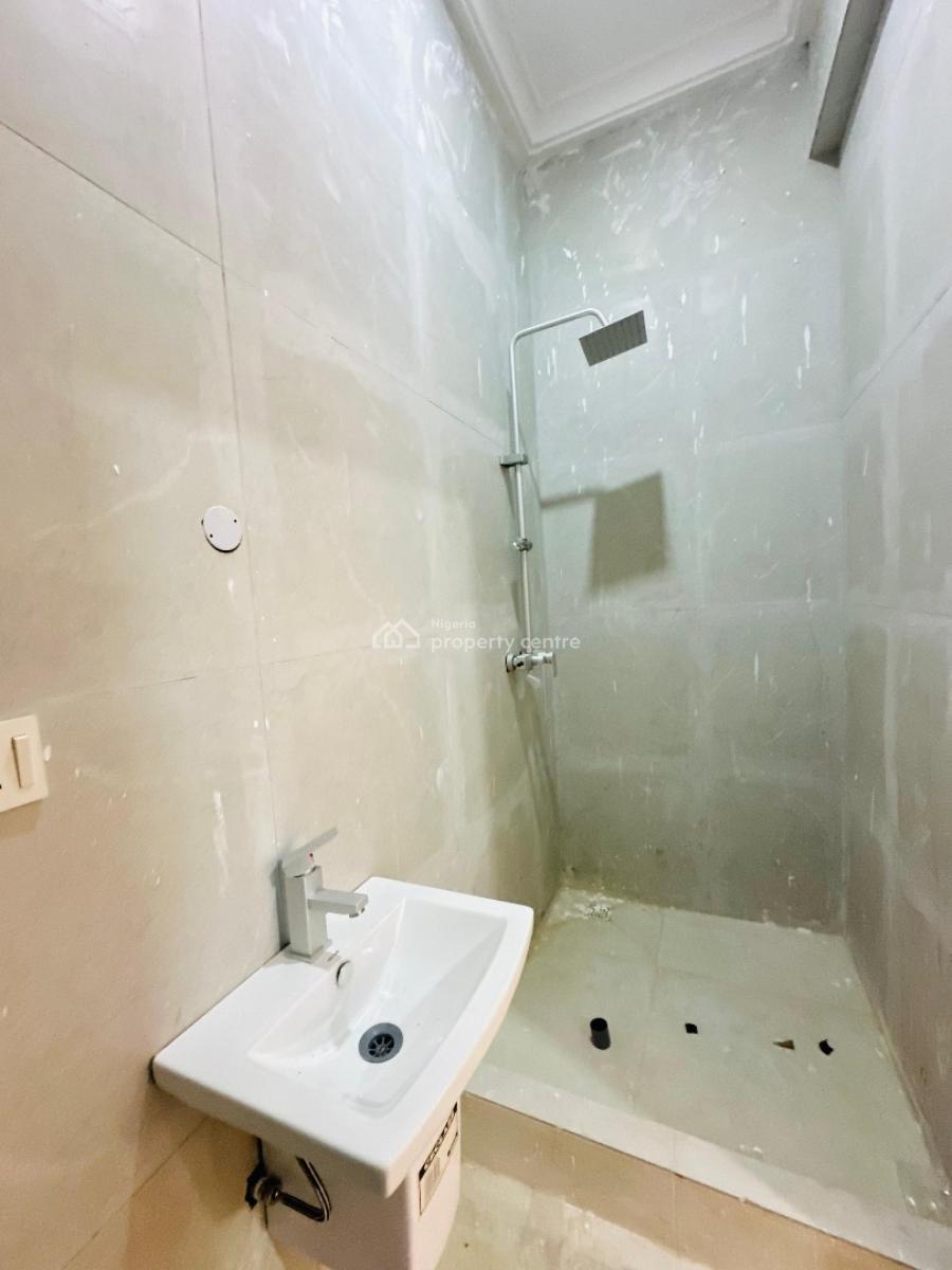 Spacious 3 Bedroom Apartment with Elevator, Osapa, Lekki, Lagos, Block of Flats for Sale