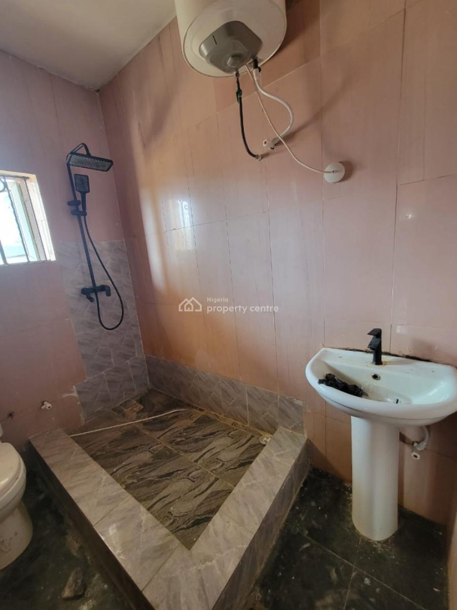 Standard and Spacious 3 Bedroom Flat, Badore, Ajah, Lagos, Flat / Apartment for Rent