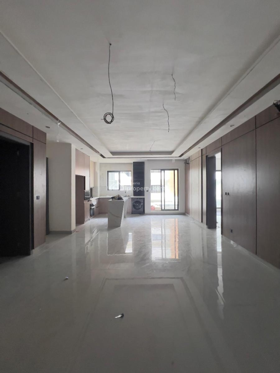 Spacious 2 Bedroom Apartment, Lekki Phase 1, Lekki, Lagos, Block of Flats for Sale