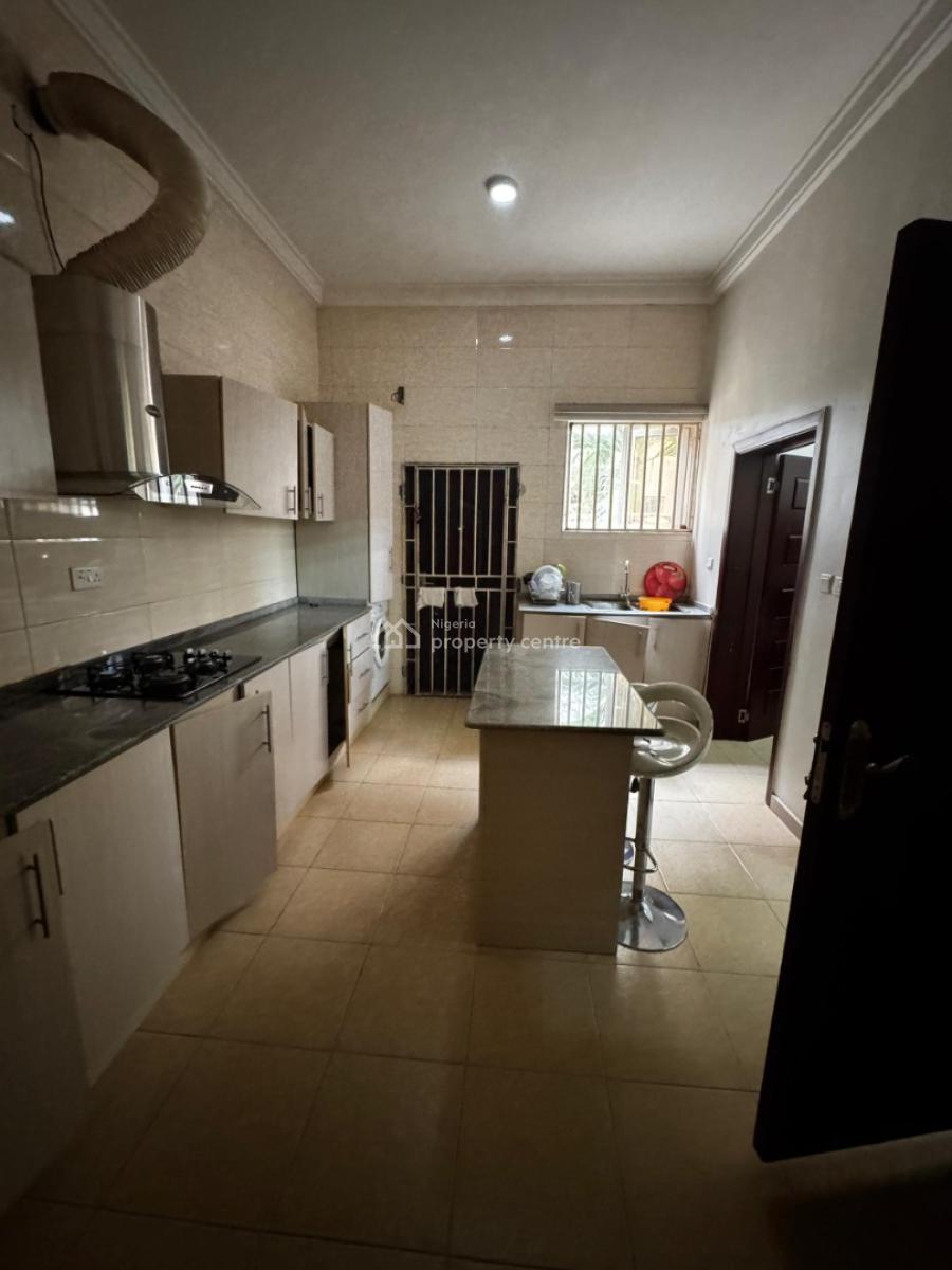 a Very Good Spacious 4-bedroom Terrace Duplex + 1 Bq, Diplomatic Zone. ( Video of The House Is Attached), Katampe Extension, Katampe, Abuja, Terraced Duplex for Rent
