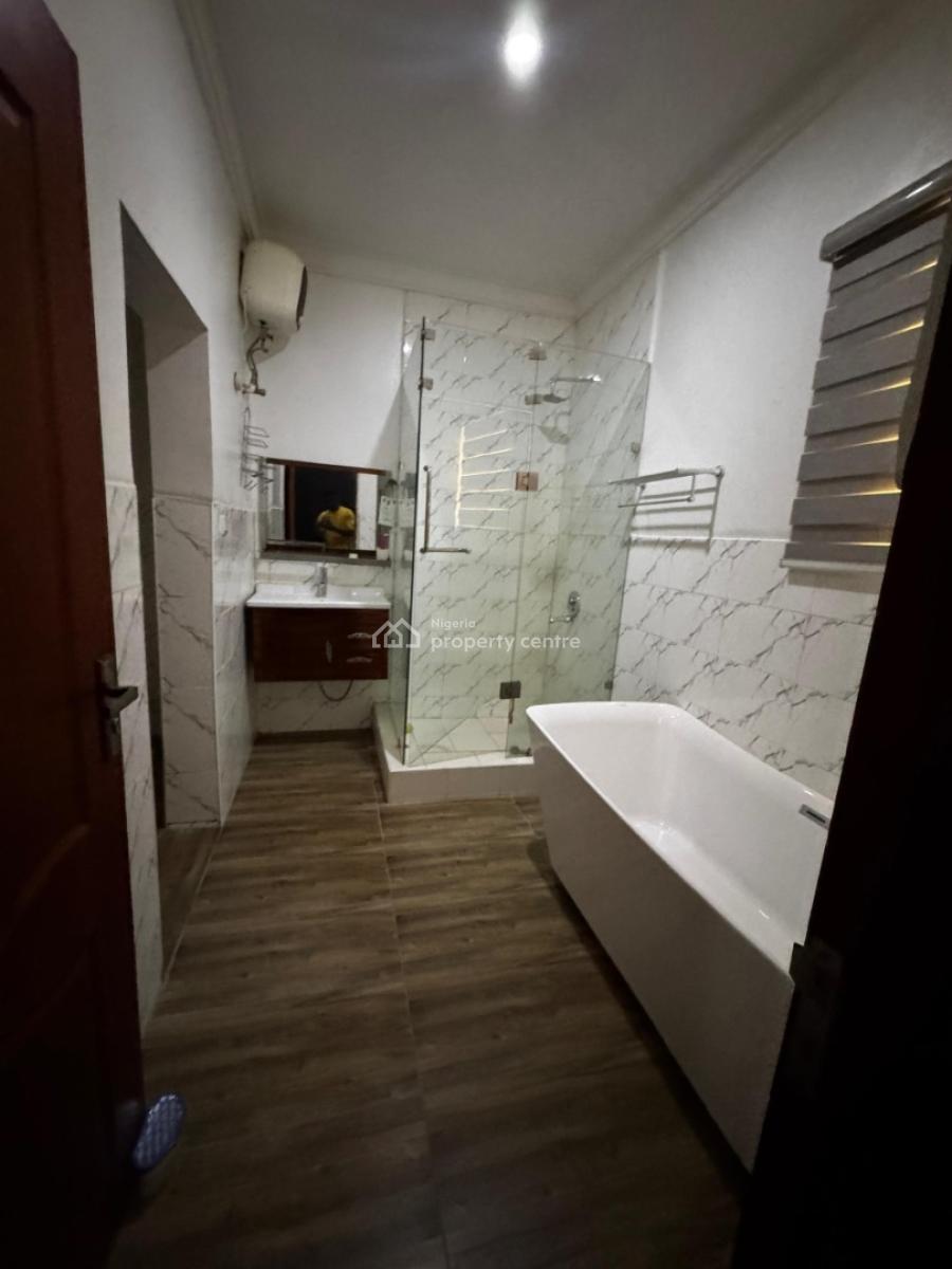 a Very Good Spacious 4-bedroom Terrace Duplex + 1 Bq, Diplomatic Zone. ( Video of The House Is Attached), Katampe Extension, Katampe, Abuja, Terraced Duplex for Rent