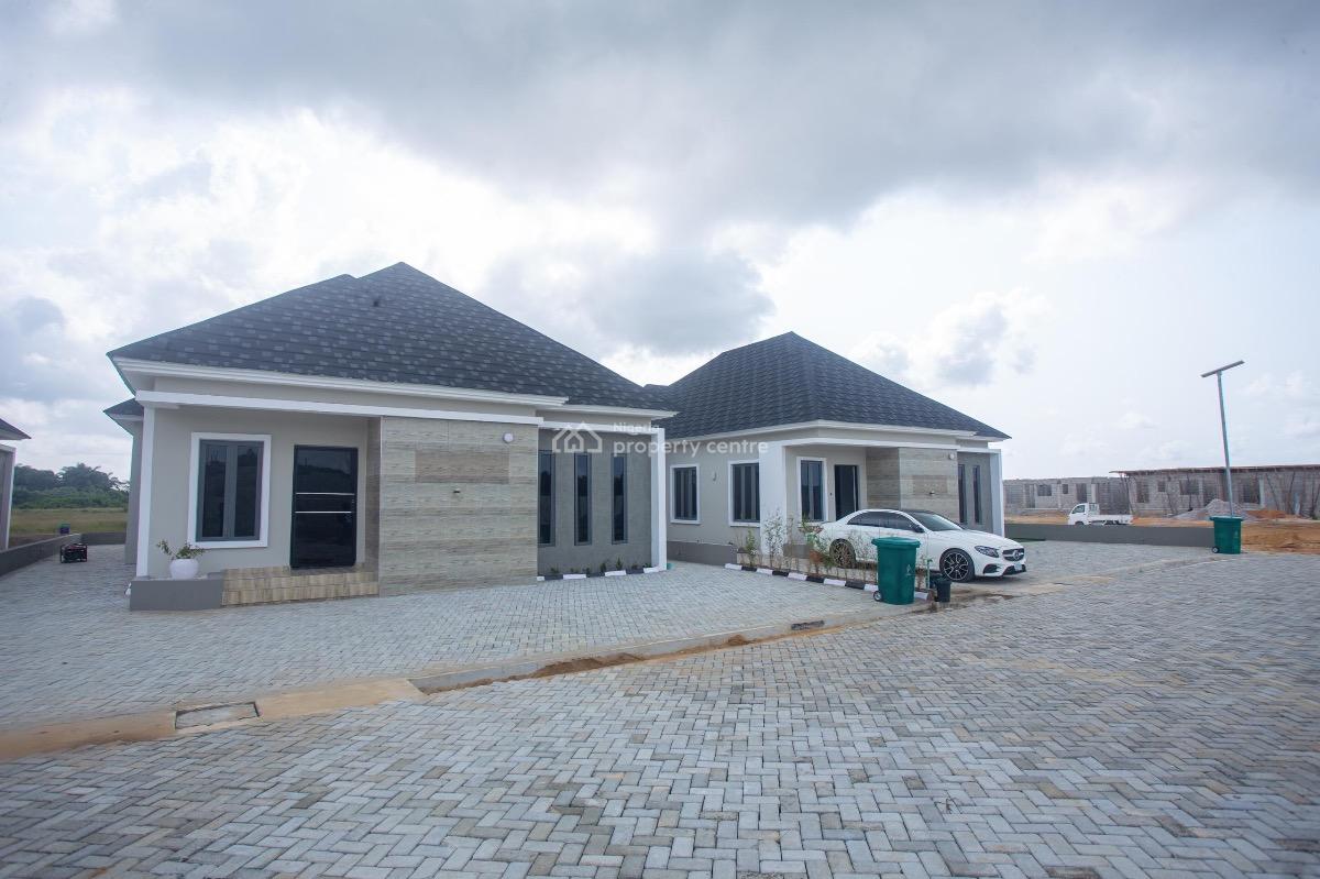 Fully Finished 3 Bedroom Bungalow + Bq, Pool, Tennis Court, Solar, Lak, Idera Scheme, Lekki Phase 2, Lekki, Lagos, Semi-detached Bungalow for Sale