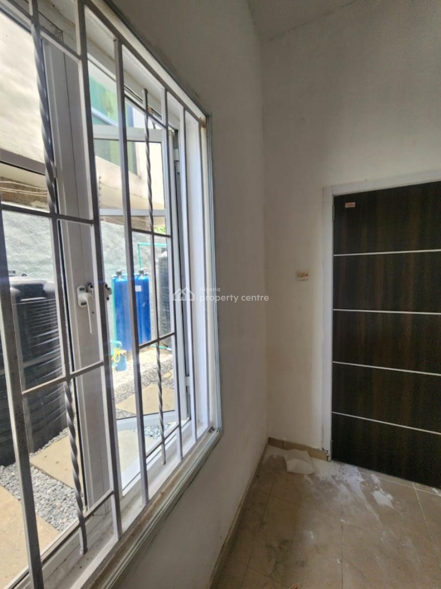 Fully Serviced Self Contained Bq with Private Kitchen, Lekki Phase 1, Lekki, Lagos, Flat / Apartment for Rent