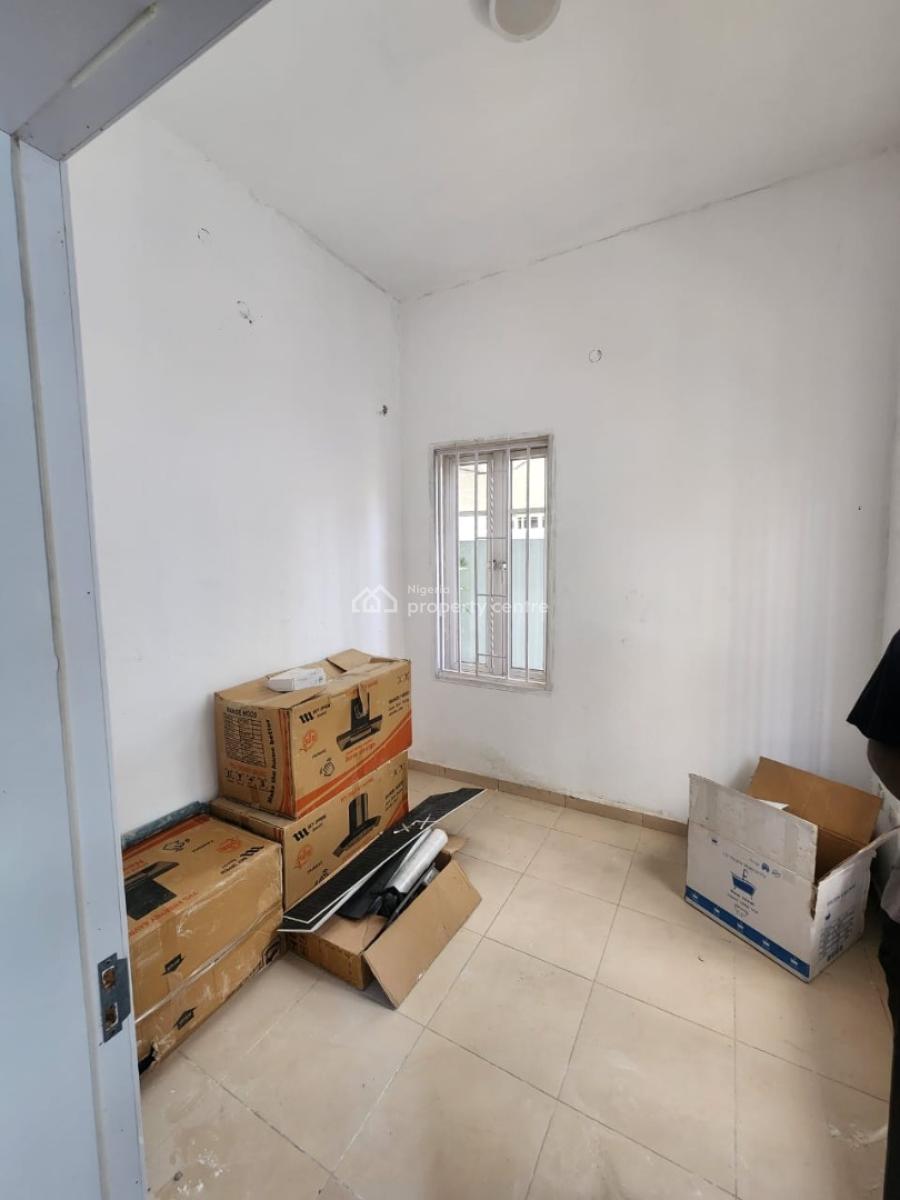 Fully Serviced Self Contained Bq with Private Kitchen, Lekki Phase 1, Lekki, Lagos, Flat / Apartment for Rent