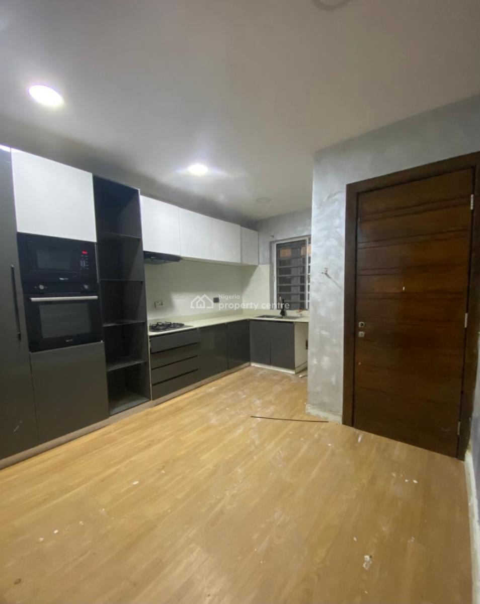 4bedroom Terrace Duplex, Off Admiralty Road, Lekki Phase 1, Lekki, Lagos, Terraced Duplex for Rent