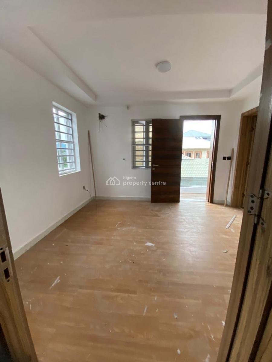 4bedroom Terrace Duplex, Off Admiralty Road, Lekki Phase 1, Lekki, Lagos, Terraced Duplex for Rent