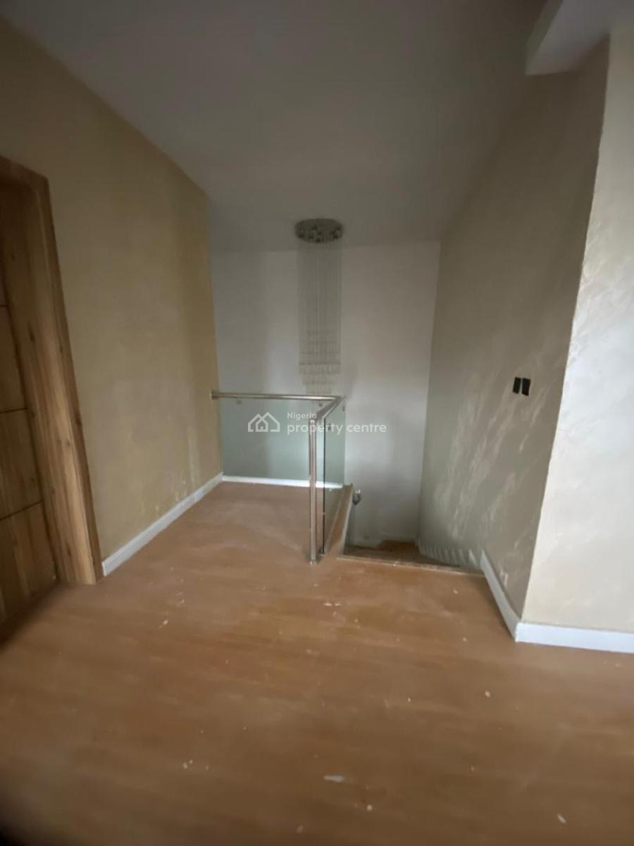 4bedroom Terrace Duplex, Off Admiralty Road, Lekki Phase 1, Lekki, Lagos, Terraced Duplex for Rent