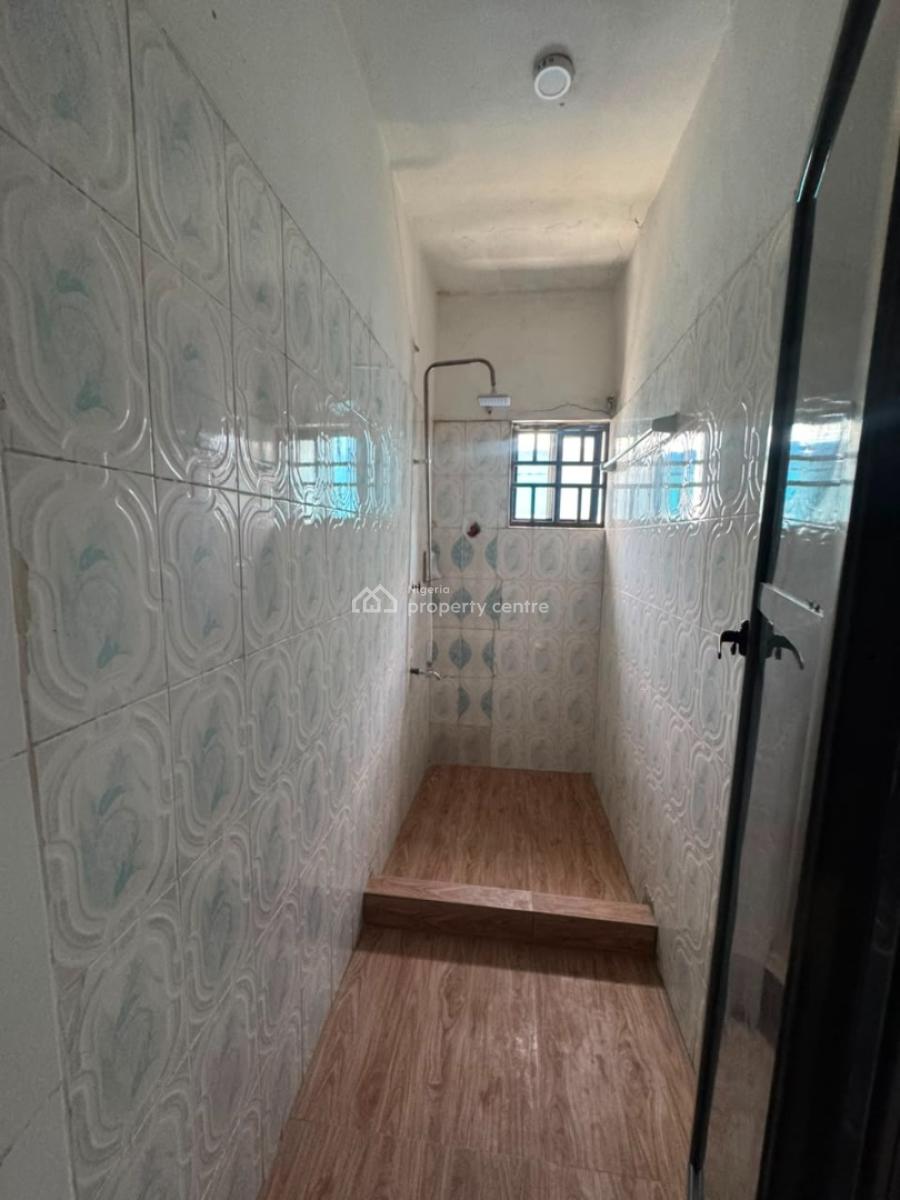 a 3 Bedroom Flat, After Osapa, Before Chevron, Agungi, Lekki, Lagos, Flat / Apartment for Rent