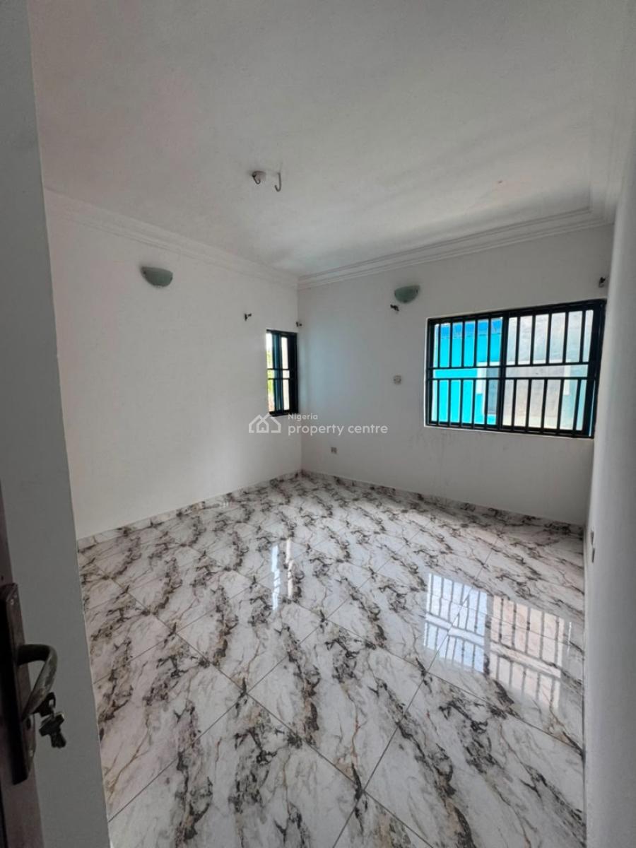 a 3 Bedroom Flat, After Osapa, Before Chevron, Agungi, Lekki, Lagos, Flat / Apartment for Rent