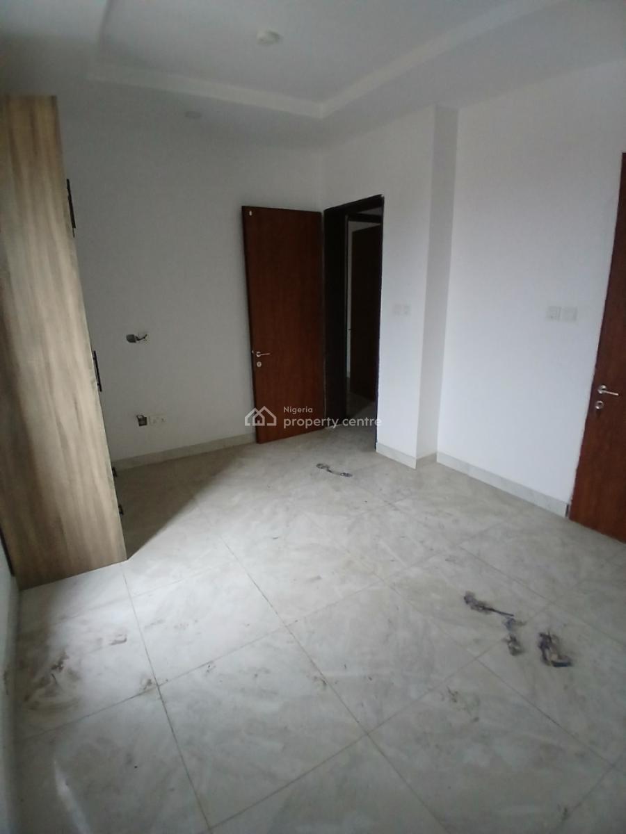 Brand New and Fitted 3 Bedroom En-suite Flat with 1 Room Bq, Elevator, Lekki Phase 1, Lekki, Lagos, Flat / Apartment for Rent