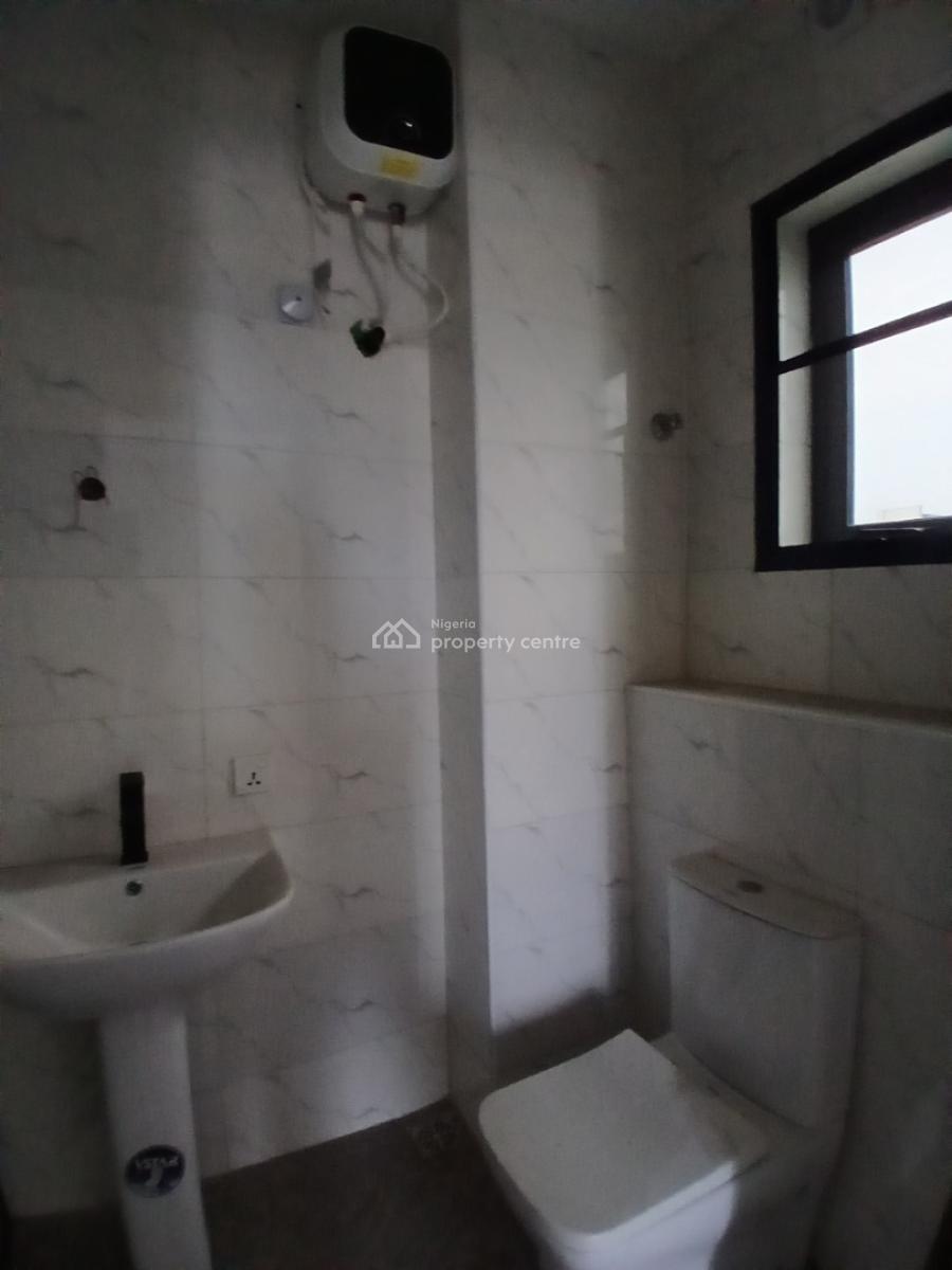 Brand New and Fitted 3 Bedroom En-suite Flat with 1 Room Bq, Elevator, Lekki Phase 1, Lekki, Lagos, Flat / Apartment for Rent