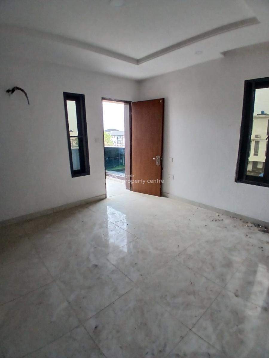 Brand New and Fitted 3 Bedroom En-suite Flat with 1 Room Bq, Elevator, Lekki Phase 1, Lekki, Lagos, Flat / Apartment for Rent