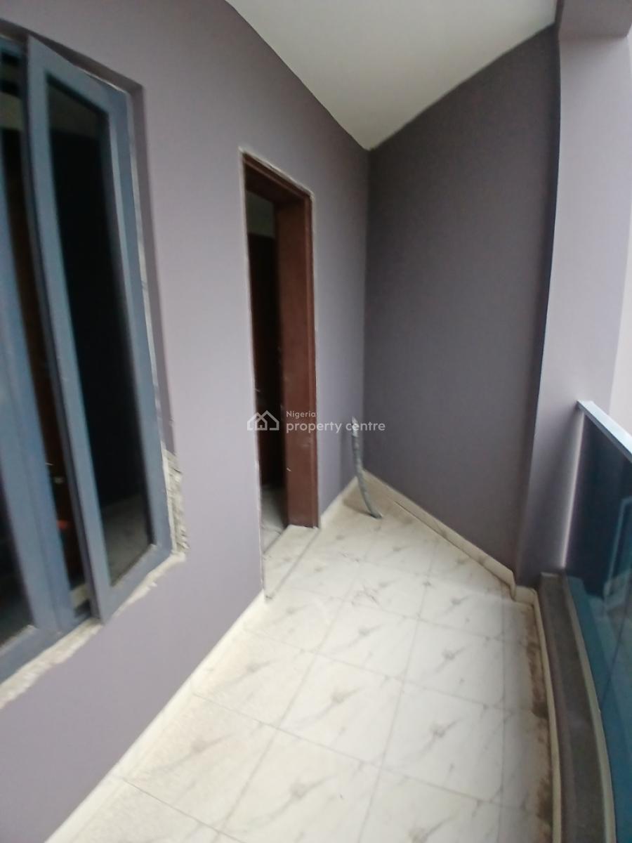Brand New and Fitted 3 Bedroom En-suite Flat with 1 Room Bq, Elevator, Lekki Phase 1, Lekki, Lagos, Flat / Apartment for Rent