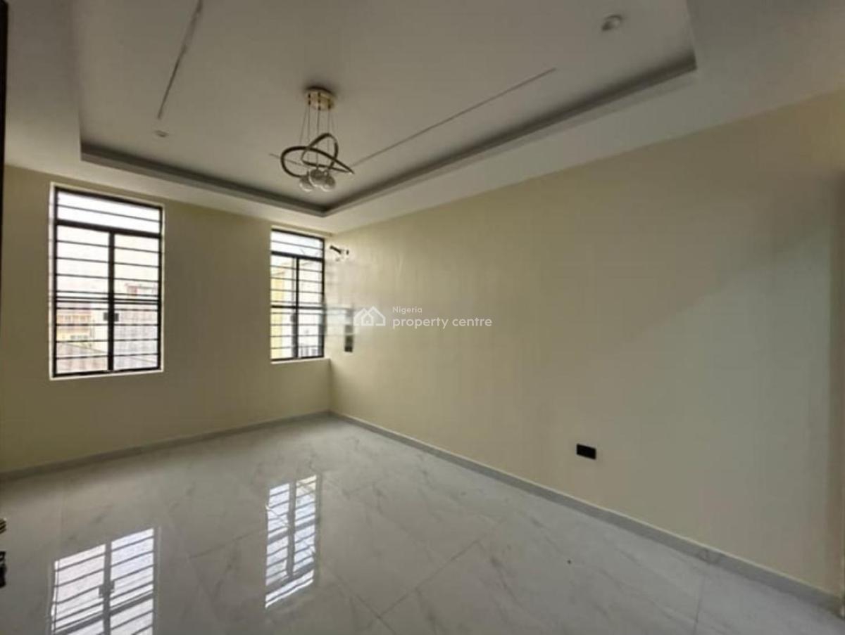 Well Finished 3 Bedroom Apartments, Lekki Phase 1, Lekki, Lagos, Flat / Apartment for Sale